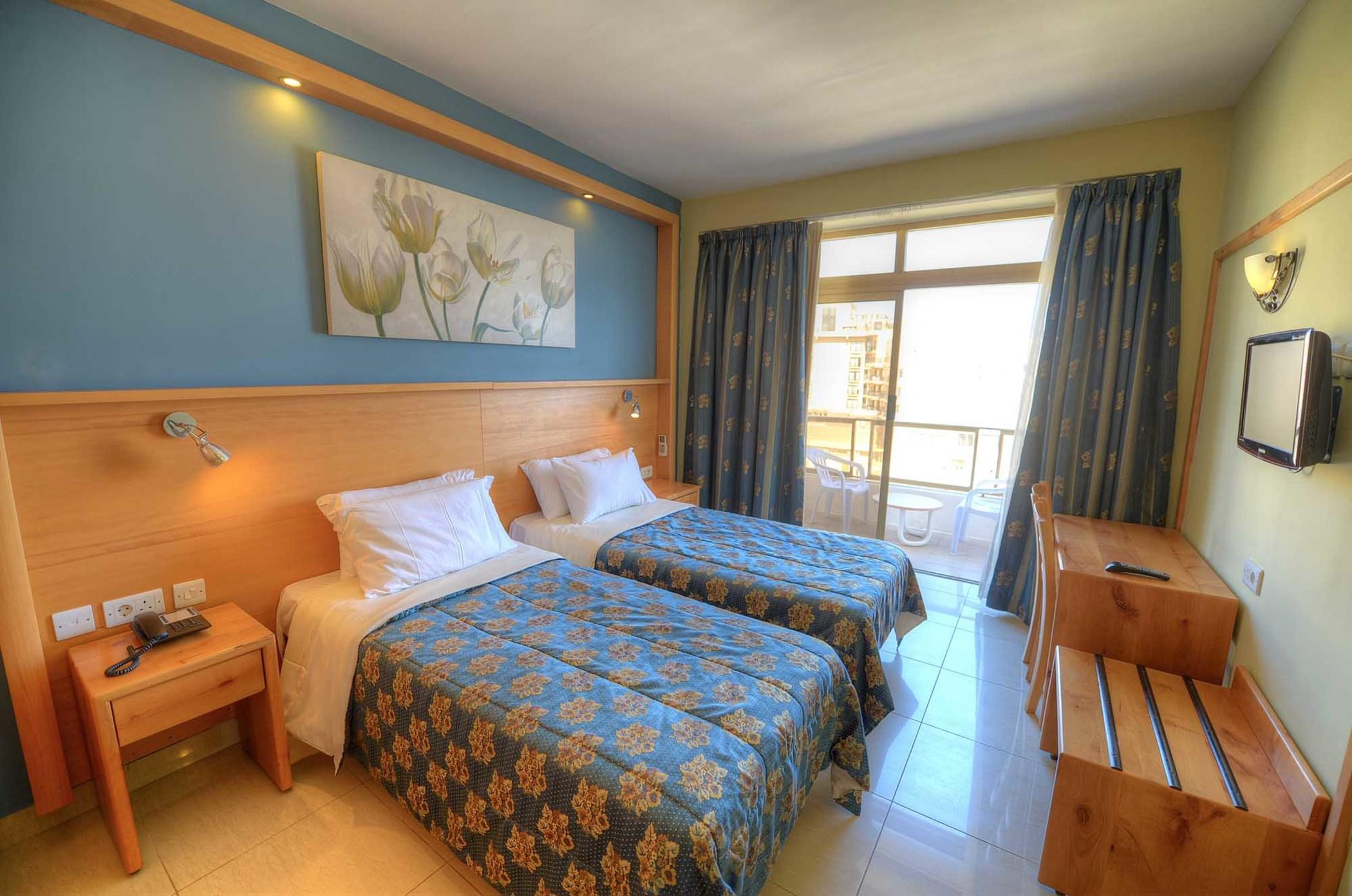 Alexandra Hotel 3*