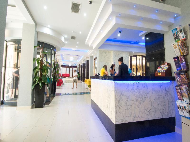 Alexandra Hotel 3*
