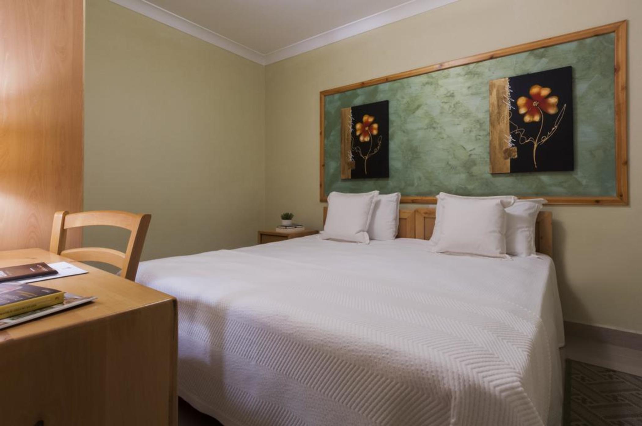 Alexandra 3* Saint Julian's